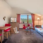 Bayern - Adults Only - Mit Zugspitzblick - Eibsee-naehe - Wellnessbereich - Naturpool Im Sommer Hotel Grainau