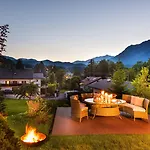 Bayern - Adults Only - Mit Zugspitzblick - Eibsee-naehe - Wellnessbereich - Naturpool Im Sommer Hotel Grainau