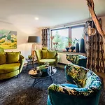 Hotel Bayern - Adults Only - Mit Zugspitzblick - Eibsee-naehe - Wellnessbereich - Naturpool Im Sommer Grainau