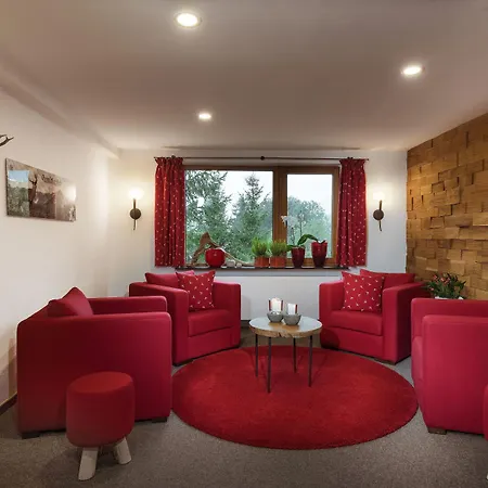 Hotel Bayern - Adults Only - Mit Zugspitzblick - Eibsee-naehe - Wellnessbereich - Naturpool Im Sommer Grainau