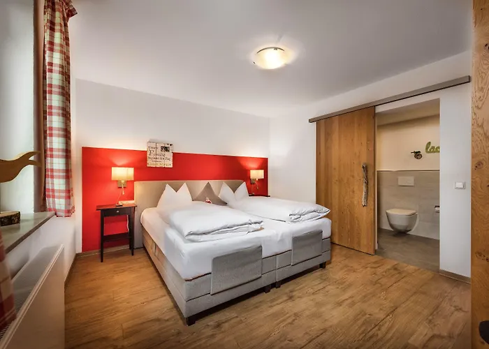 Bayern - Adults Only - Mit Zugspitzblick - Eibsee-naehe - Wellnessbereich - Naturpool Im Sommer Hotel Grainau
