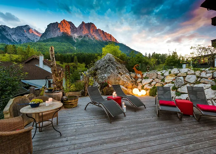 Bayern - Adults Only - Mit Zugspitzblick - Eibsee-naehe - Wellnessbereich - Naturpool Im Sommer Hotel 4*