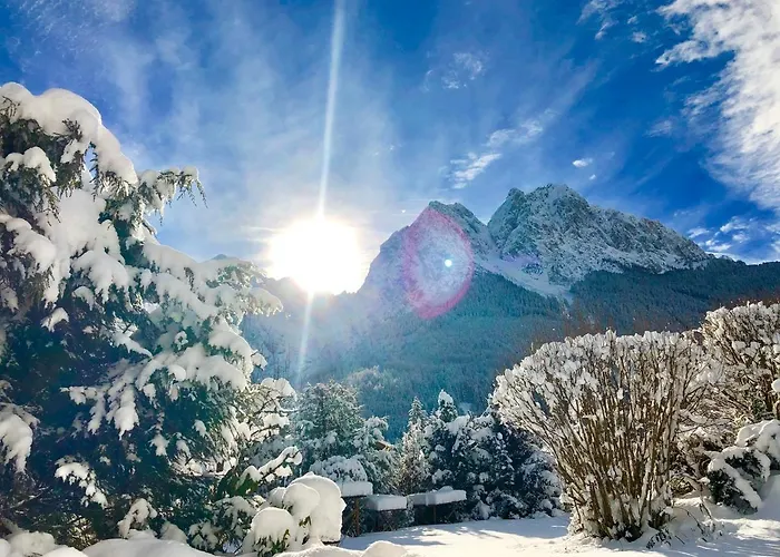 Bayern - Adults Only - Mit Zugspitzblick - Eibsee-naehe - Wellnessbereich - Naturpool Im Sommer Hotel Grainau
