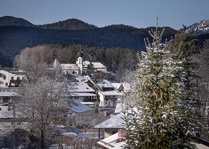 Bayern - Adults Only - Mit Zugspitzblick - Eibsee-naehe - Wellnessbereich - Naturpool Im Sommer Hotel Grainau