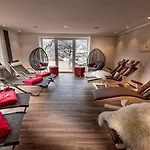 Bayern - Adults Only - Mit Zugspitzblick - Eibsee-naehe - Wellnessbereich - Naturpool Im Sommer Hotel Grainau