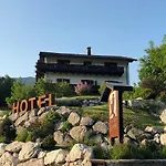 Hotel Bayern - Adults Only - Mit Zugspitzblick - Eibsee-naehe - Wellnessbereich - Naturpool Im Sommer