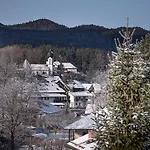 Bayern - Adults Only - Mit Zugspitzblick - Eibsee-naehe - Wellnessbereich - Naturpool Im Sommer Hotel Grainau