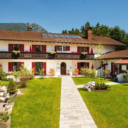 Bayern - Adults Only - Mit Zugspitzblick - Eibsee-naehe - Wellnessbereich - Naturpool Im Sommer 酒店 4*
