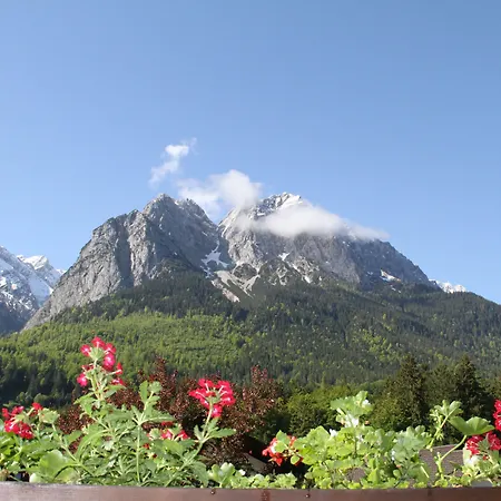 Bayern - Adults Only - Mit Zugspitzblick - Eibsee-naehe - Wellnessbereich - Naturpool Im Sommer 酒店 4*