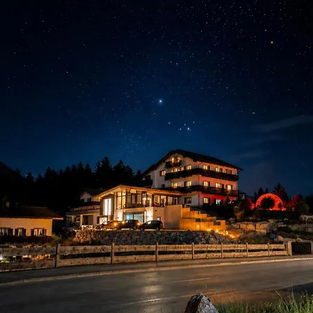 Bayern - Adults Only - Mit Zugspitzblick - Eibsee-naehe - Wellnessbereich - Naturpool Im Sommer 4*