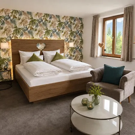 Bayern - Adults Only - Mit Zugspitzblick - Eibsee-naehe - Wellnessbereich - Naturpool Im Sommer 4* グライナウ
