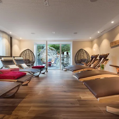 Bayern - Adults Only - Mit Zugspitzblick - Eibsee-naehe - Wellnessbereich - Naturpool Im Sommer ホテル