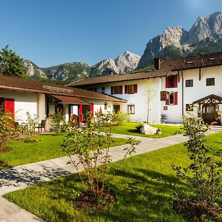Bayern - Adults Only - Mit Zugspitzblick - Eibsee-naehe - Wellnessbereich - Naturpool Im Sommer 4*