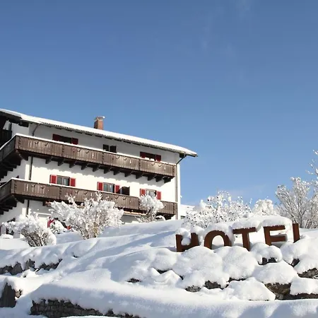 酒店 Bayern - Adults Only - Mit Zugspitzblick - Eibsee-naehe - Wellnessbereich - Naturpool Im Sommer 格赖瑙