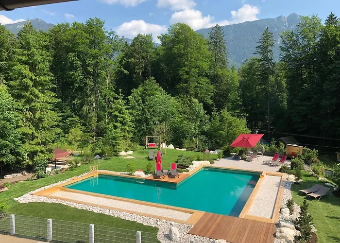 Hotel Bayern - Adults Only - Mit Zugspitzblick - Eibsee-naehe - Wellnessbereich - Naturpool Im Sommer
