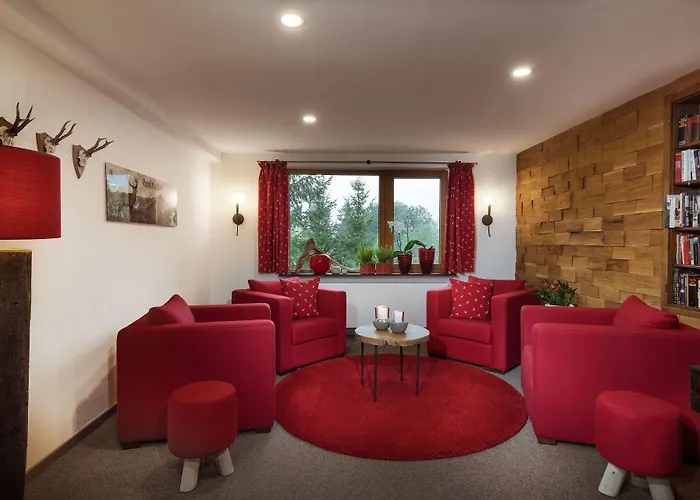 Hotel Bayern - Adults Only - Mit Zugspitzblick - Eibsee-naehe - Wellnessbereich - Naturpool Im Sommer Grainau