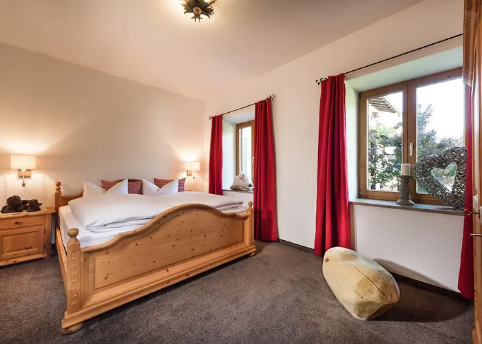 Bayern - Adults Only - Mit Zugspitzblick - Eibsee-naehe - Wellnessbereich - Naturpool Im Sommer Hotel