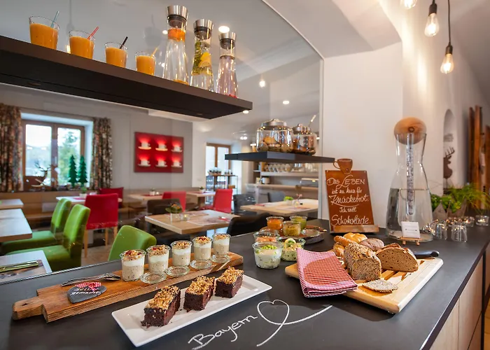 Hotel Bayern - Adults Only - Mit Zugspitzblick - Eibsee-naehe - Wellnessbereich - Naturpool Im Sommer Grainau